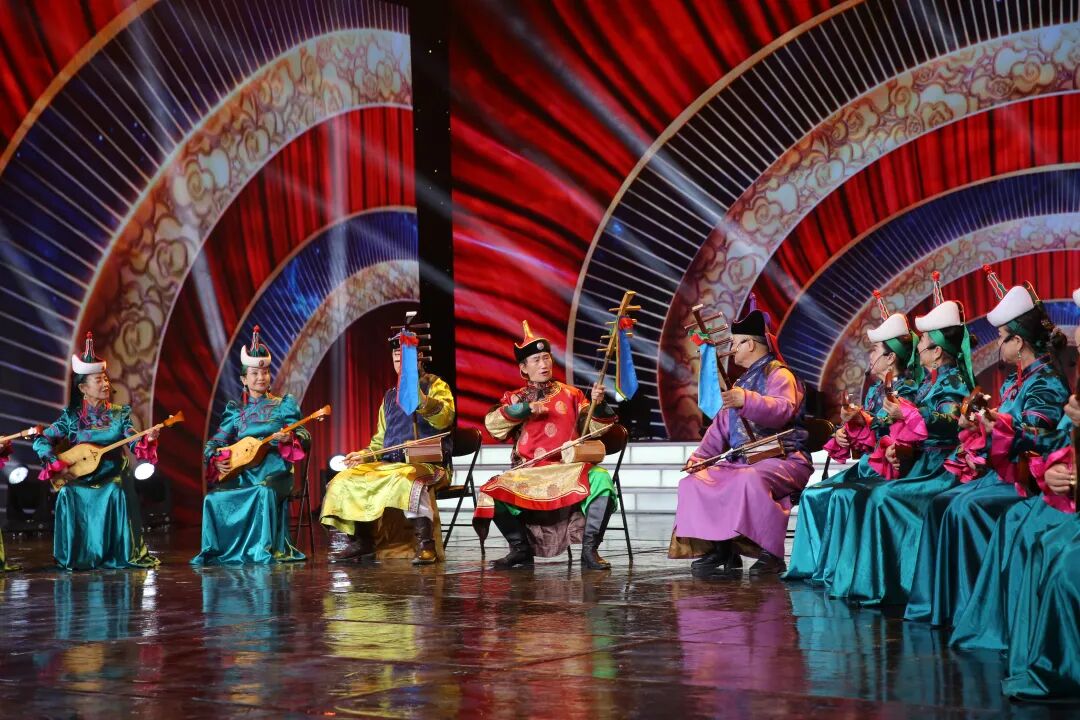 首届内蒙古自治区老年文化艺术系列活动成果展演举行相关图片